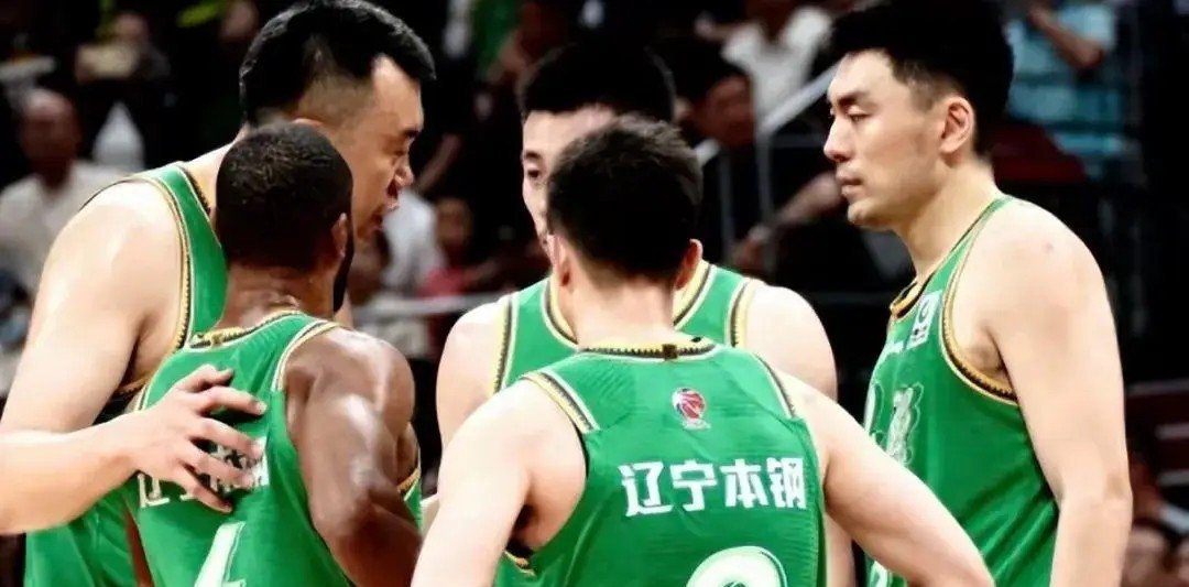 AYX-CBA季后赛今晨再迎强敌，辽宁本钢绝杀压哨，主帅态度——气氛紧张，年轻球员获得机会的简单介绍