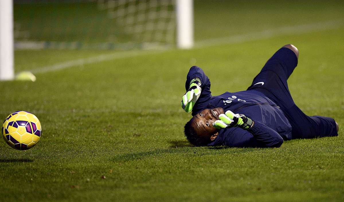 爱游戏-Ming在巴塞罗那比赛中突破纪录，出色防守引发热议！的简单介绍