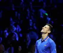 爱游戏-德约科维奇连续二十场比赛得分超过惊险取胜，湖人挑战极限！的简单介绍